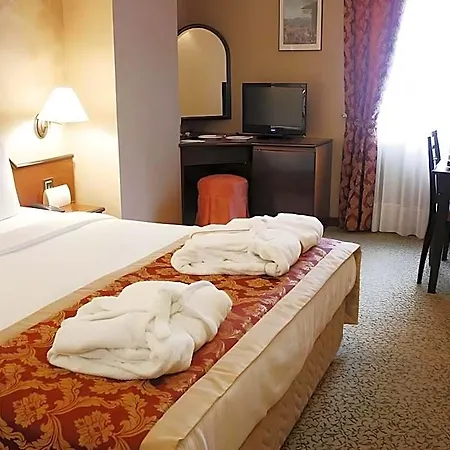 Hotel Kervansaray 3*